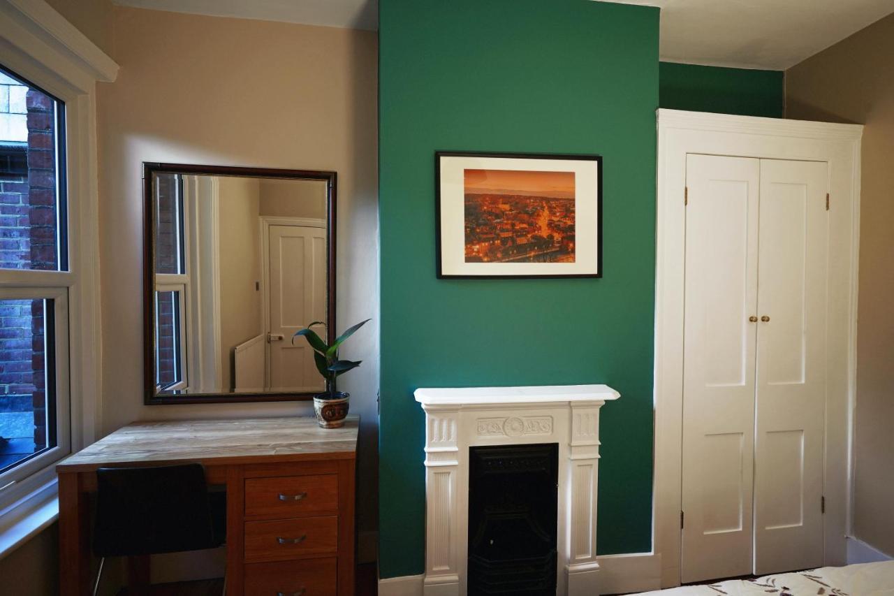 Ferienwohnung Tastefully Decorated 1-Bed With Free Parking - At Hem Winchester Exterior foto